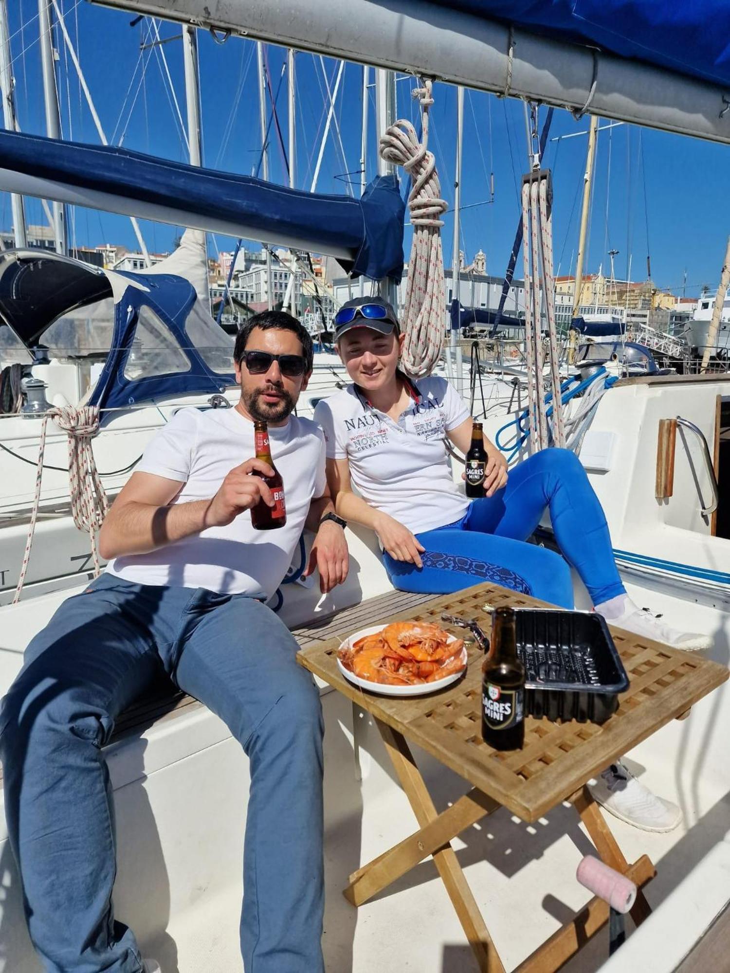 Apartamento Be Local - Sleep Aboard The Santa Maria Sailing Boat In Lisboa Exterior foto