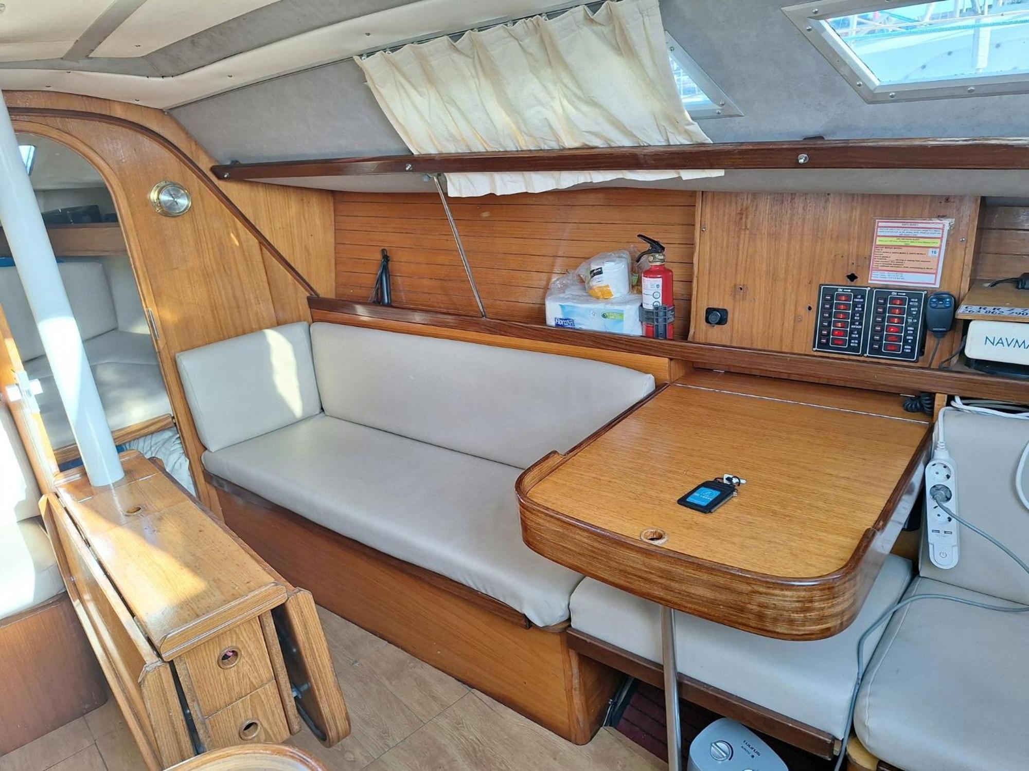 Apartamento Be Local - Sleep Aboard The Santa Maria Sailing Boat In Lisboa Exterior foto