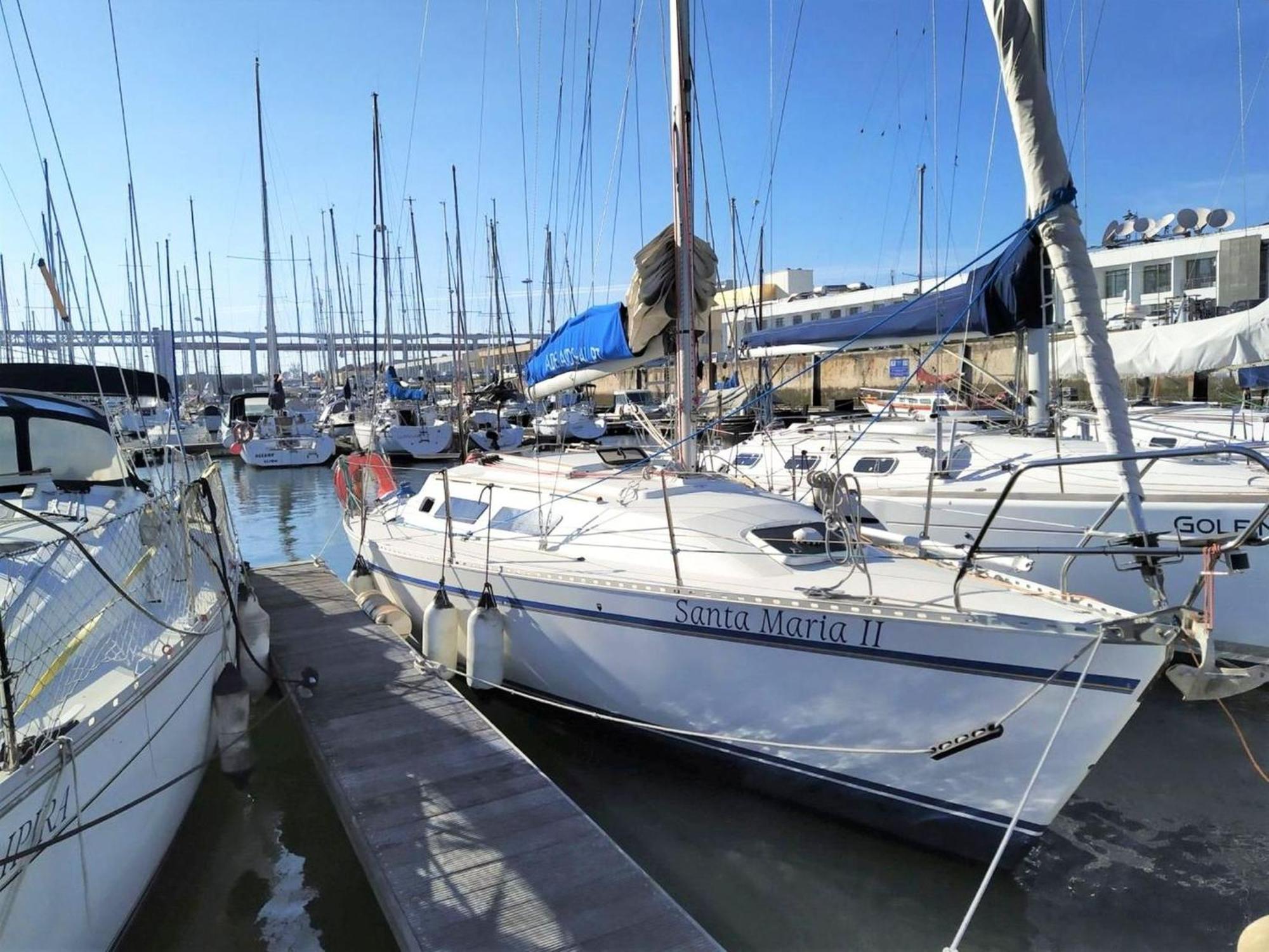 Apartamento Be Local - Sleep Aboard The Santa Maria Sailing Boat In Lisboa Exterior foto